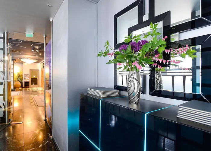 Hotel Ambiance Rivoli 4*
