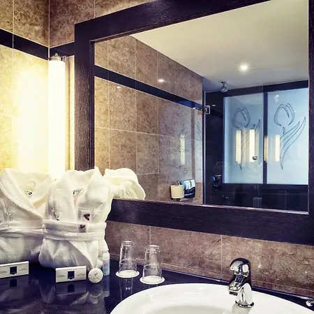 Ambiance Rivoli Hotel 4*