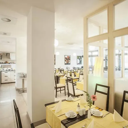 Ambiance Rivoli 4* Munich