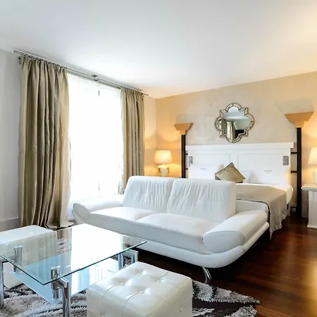 Ambiance Rivoli 4*