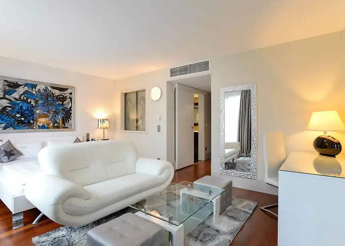 Hotel Ambiance Rivoli 4*