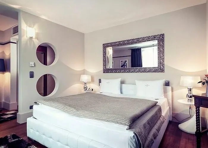 Ambiance Rivoli فندق